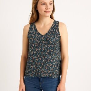 LOFT Floral Tank Top 🌷🌷